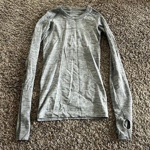 Lululemon swiftly tech